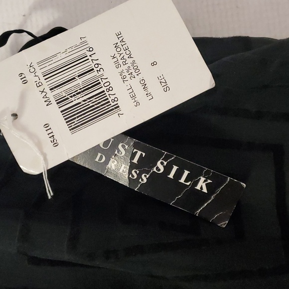 August Silk LBD - Picture 5 of 5